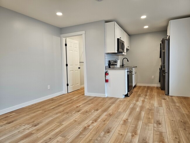 Photo - 102 Logwood St Unidad A