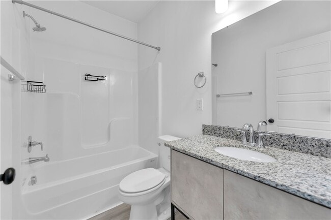 Photo - 960 Illinois Ave