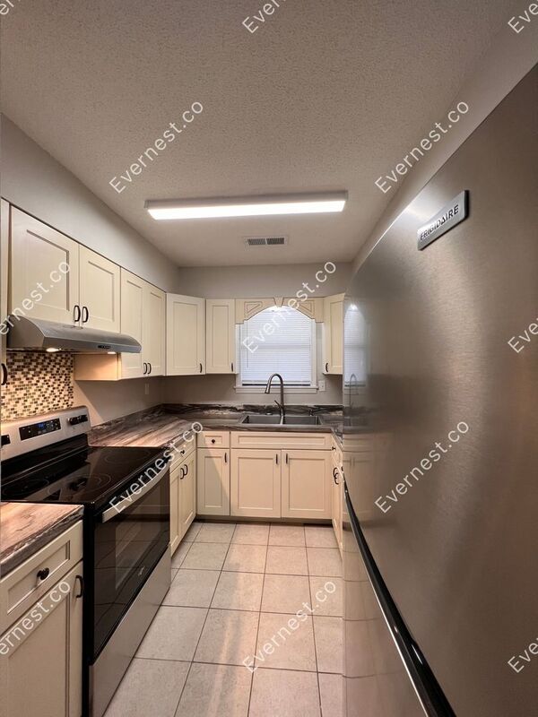 Photo - 7329 Eastover Dr