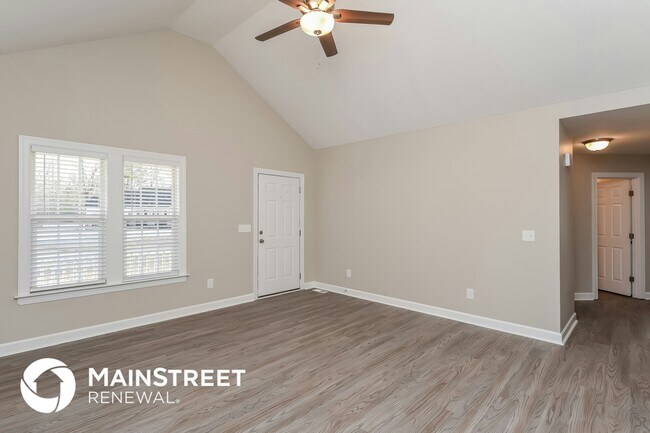 Photo - 332 Jared Dr