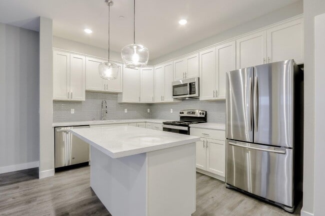 Photo - The Rose Apartments