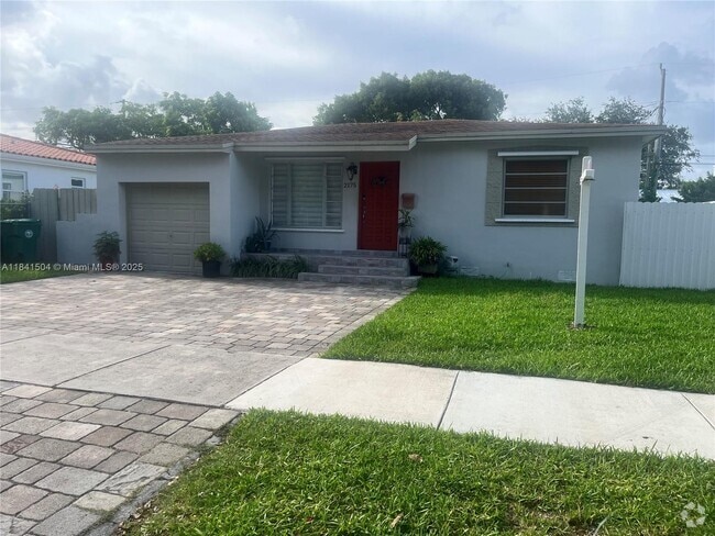 Building Photo - 2175 SW 26th St Rental