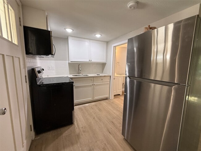 Photo - 6708 Avenue I Unit 4