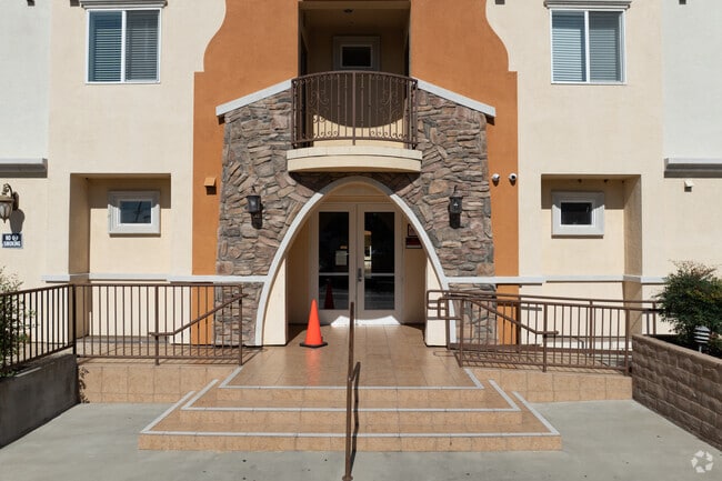 Photo - MASON (10227) APT