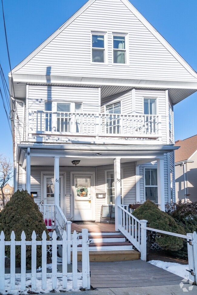 Building Photo - 61 Montcalm Ave Unit 2 Rental