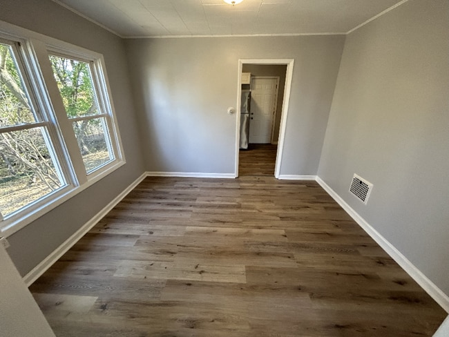 Photo - 133 Temple Pl Unidad 2 (2nd Floor)