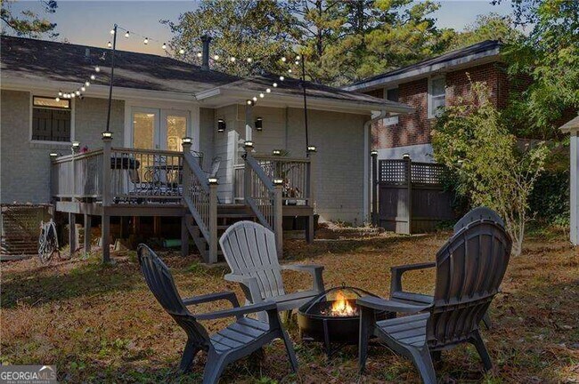 Photo - 1290 Glen Forest Way