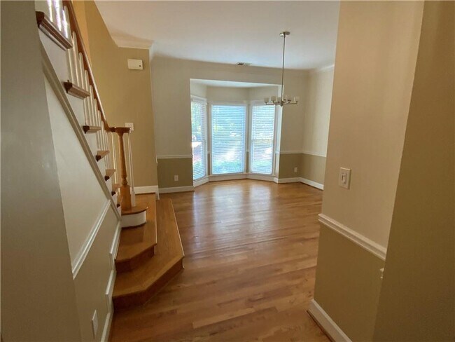 Photo - 165 Kiveton Park Dr