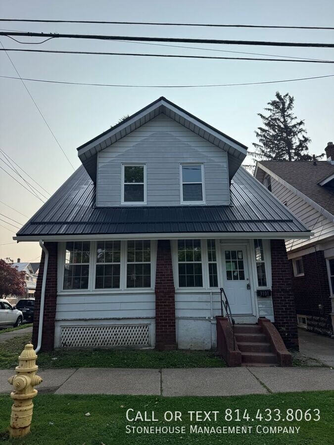 Photo - 3101 Holland St House
