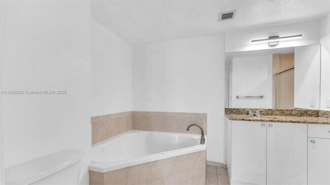 Photo - 1830 Radius Dr Unit 405