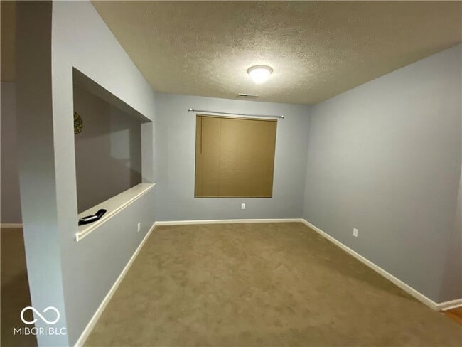 Photo - 5221 Bombay Dr