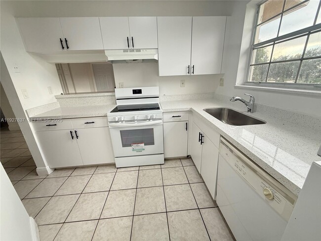 Photo - 1971 NW 96th Terrace Unit 9G