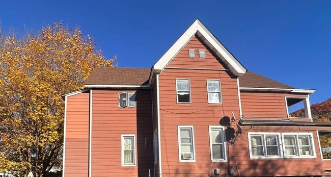 Building Photo - 27 Evans St Unit 2F