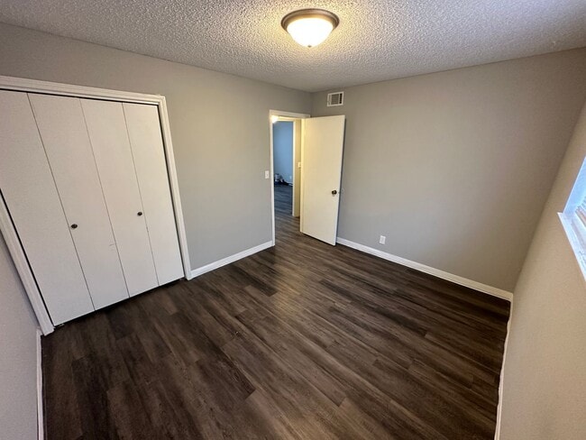 Photo - 2 bedoom 1 bath Unit N 1