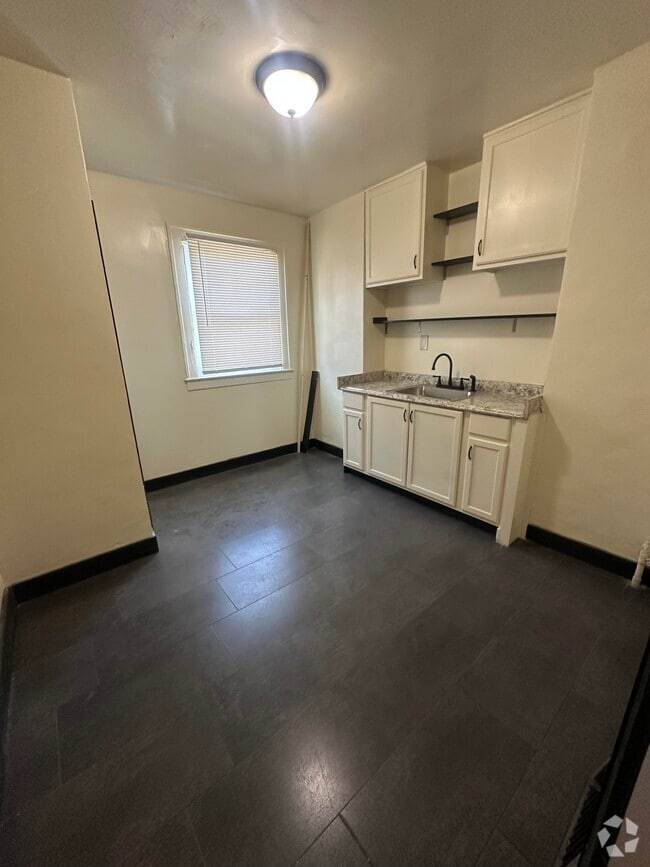 Building Photo - 18089 Saint Aubin St Rental