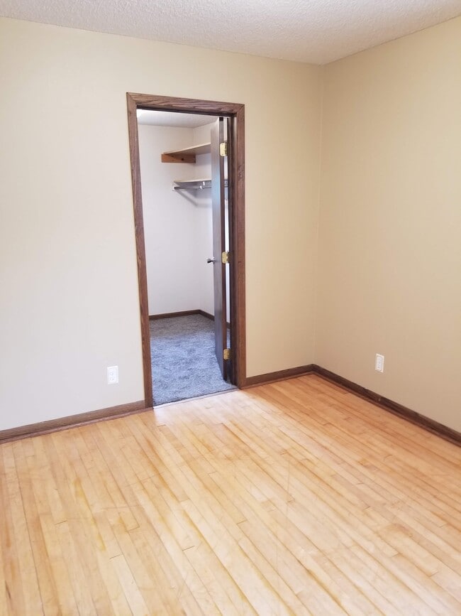 Photo - 1146 9th St N