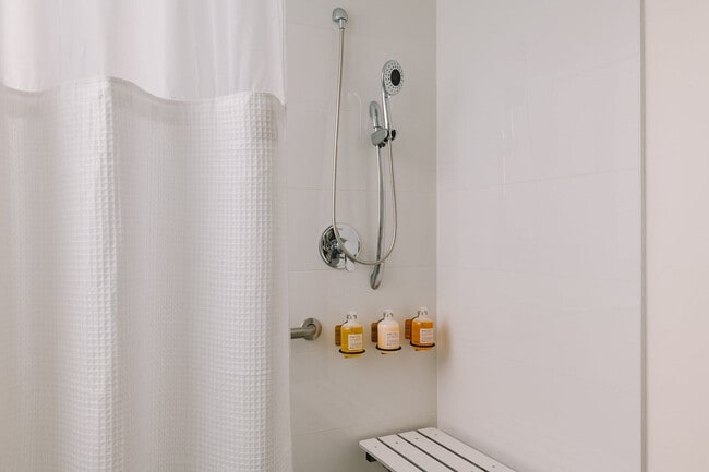 Photo - 77 9th St E Unit SI ID1459967P