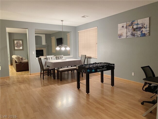 Photo - 3542 Great Bear St