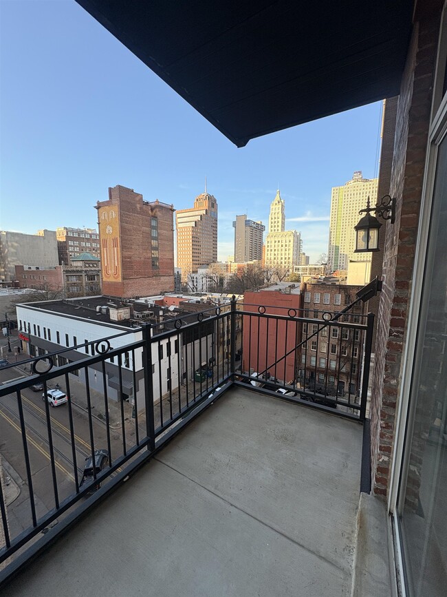 Photo - 127 Madison Ave Unit 701