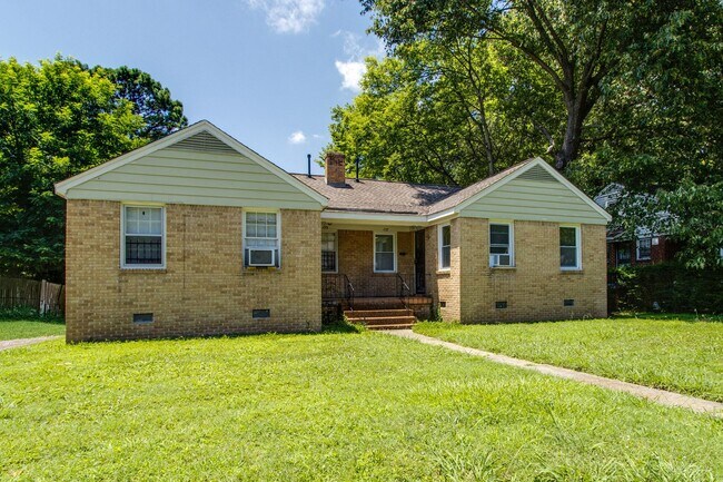 Photo - Classic Midtown Duplex