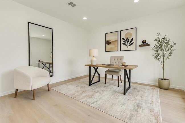 Building Photo - 3351 S Sutton Square