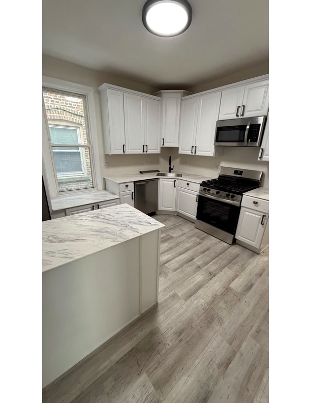 Photo - 7947 S Burnham Ave Unidad Second Floor