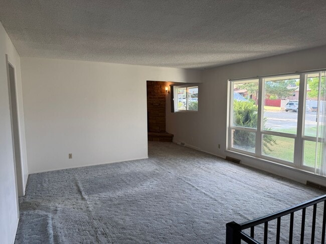 Photo - 2636 Hickory Dr
