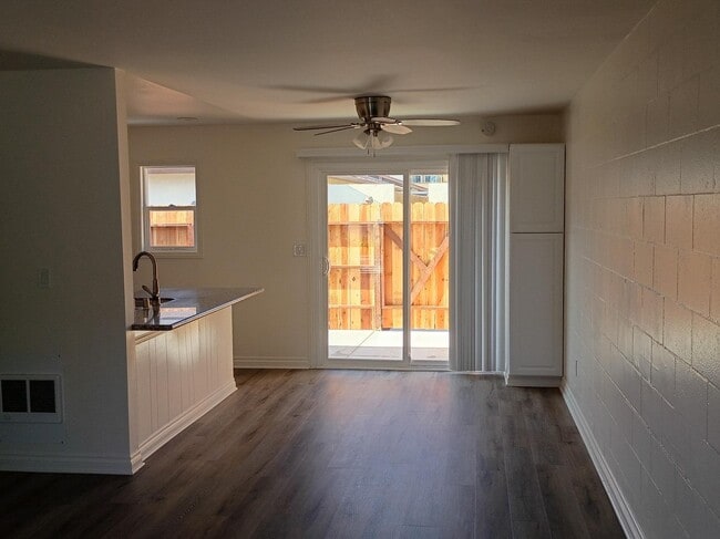 Photo - 4901 Heil Ave Unit Lg-1 Bedroom