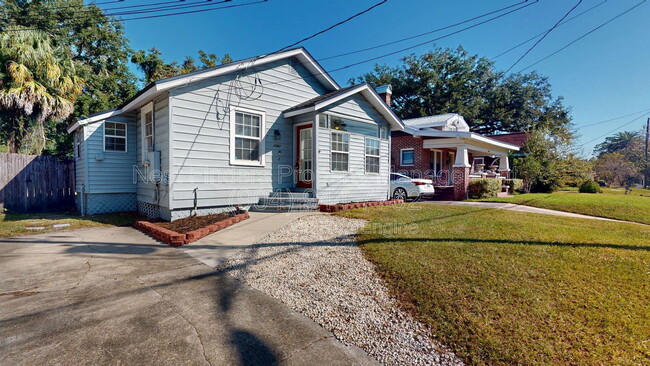 Photo - 4547 Post St