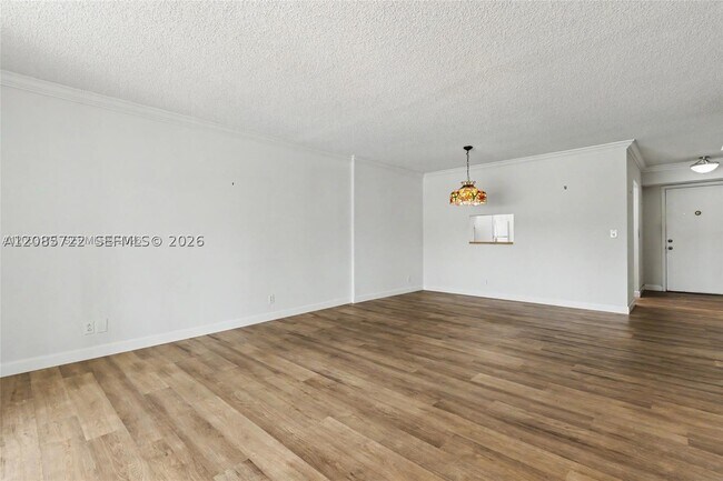 Photo - 414 SE 10th St Unit 103