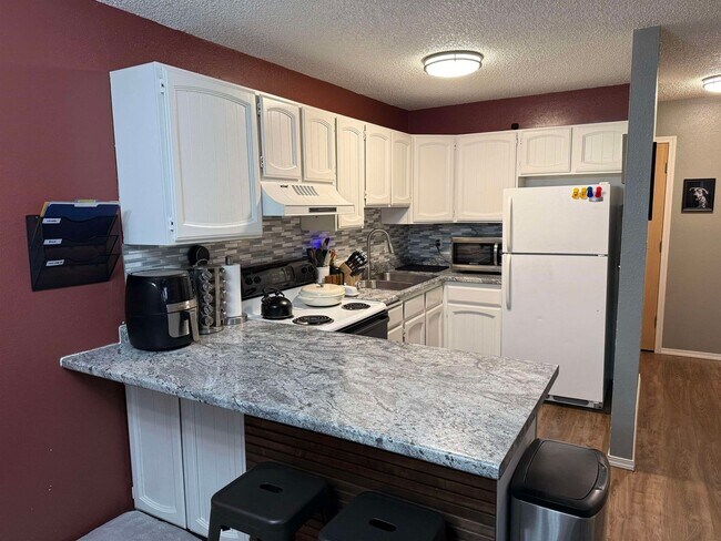 Photo - Century 21 Gold Rush - 2 Bed / 1 Bath Condo – West Fairbanks Unidad 4
