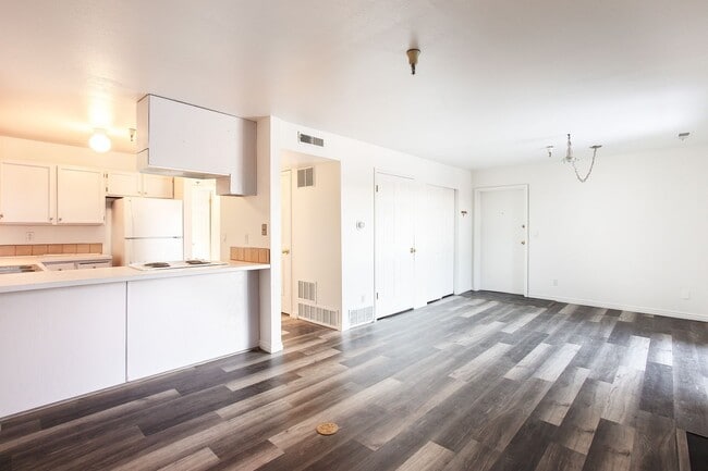 Photo - 2 Bedroom Fireside Condo- Minutes away from Park City Mountain