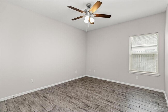 11 Kentucky St Unit 3