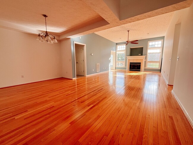 Photo - 2515 Cherry Ln
