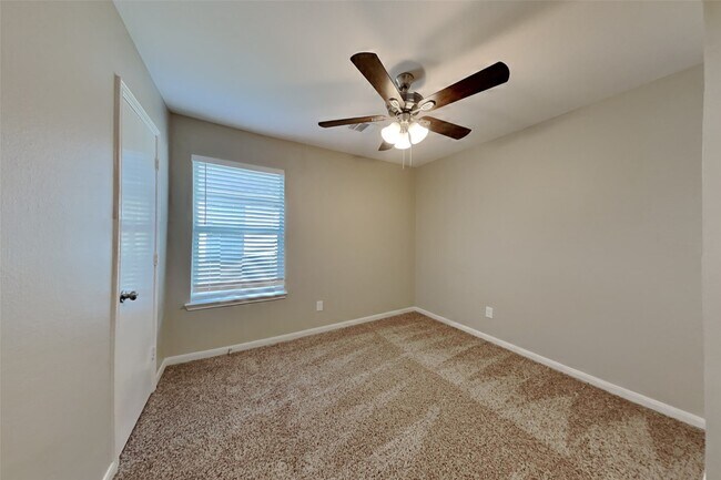 Photo - 18238 Fair Grange Ln