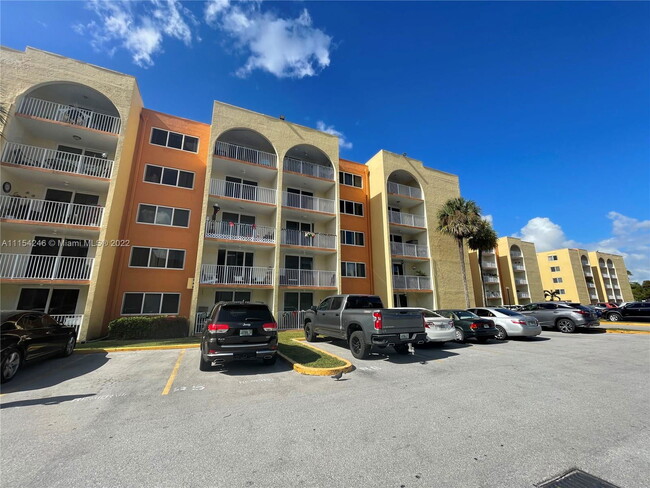 Building Photo - 6950 Miami Gardens Dr Unit 2308 Rental