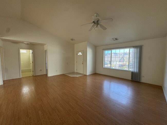 Photo - 3 bedroom house in quiet Green neighborhood