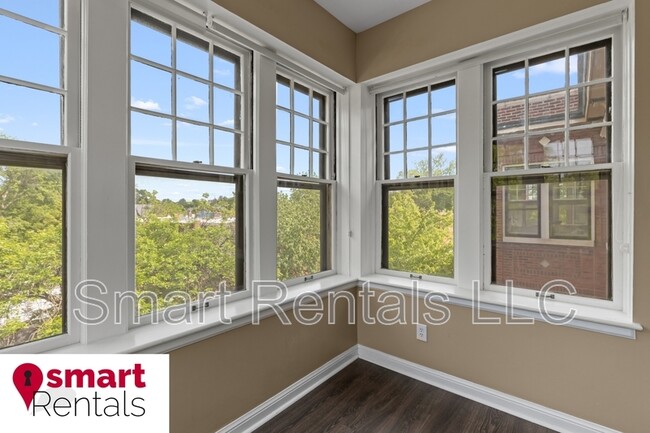 Photo - 2161 Thurman Ave