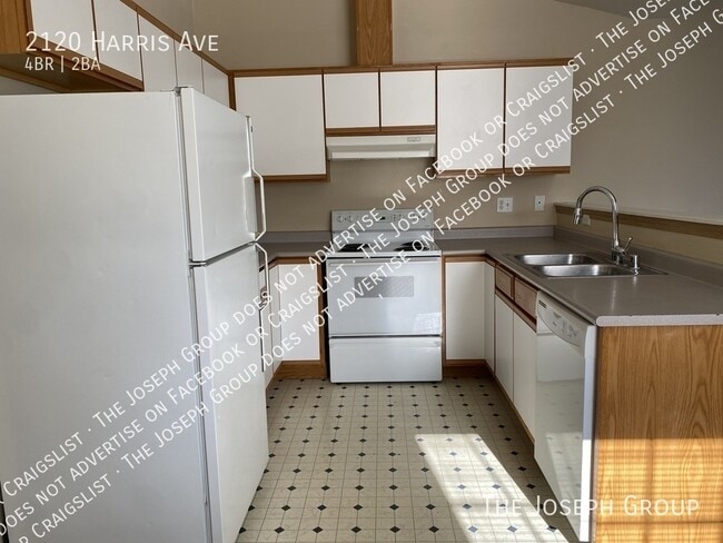 Photo - 2120 Harris Ave