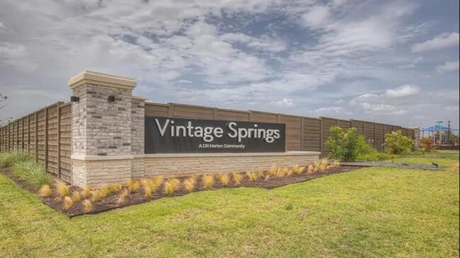 Photo - 1305 Middleton Grv