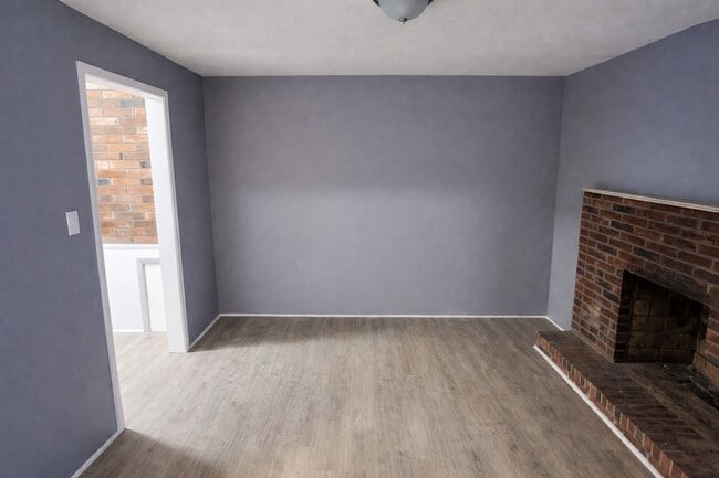 Photo - 3846 E 189th St