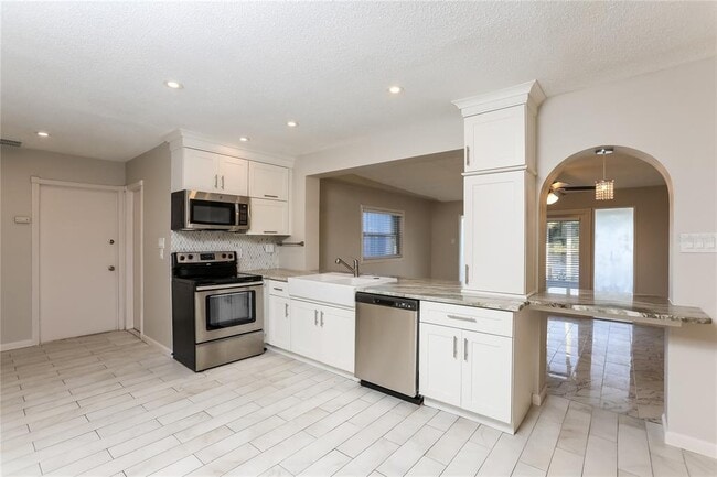 Photo - 392 Crystal Ave