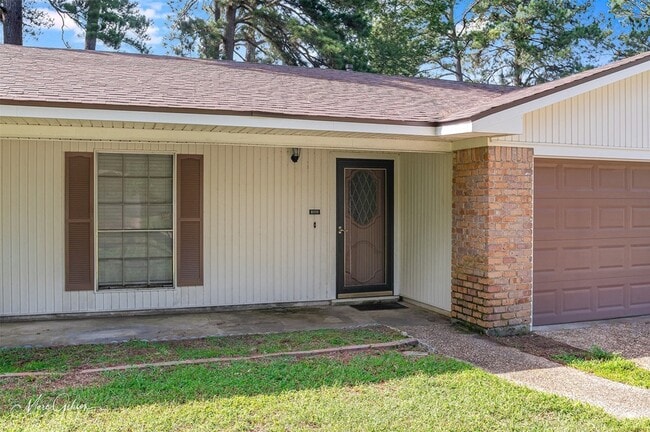 Photo - 9209 Blue Spruce Dr