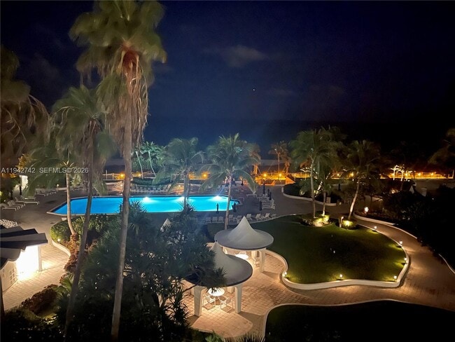 Photo - 5161 Collins Ave Unit 715