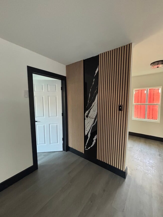 Building Photo - 7213 Moline St Unit 1