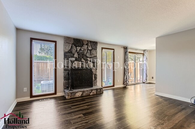 Photo - Charming 3-Bed, 2-Bath Home with Stunning Neighborhood Views & Excellent Amenities!