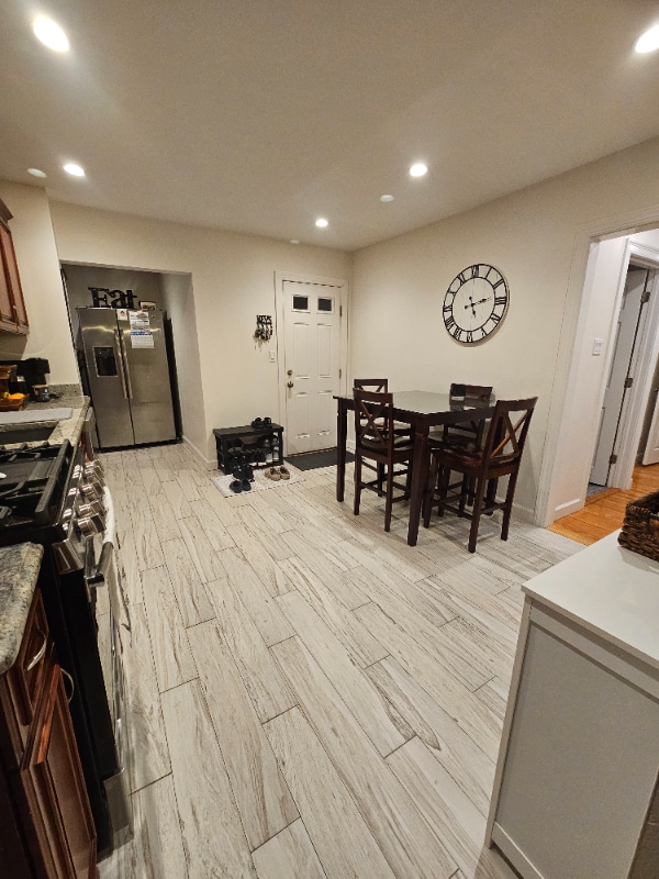 Photo - 275 Emerald St Unidad 1