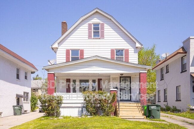 Building Photo - 12713 Rexwood Ave