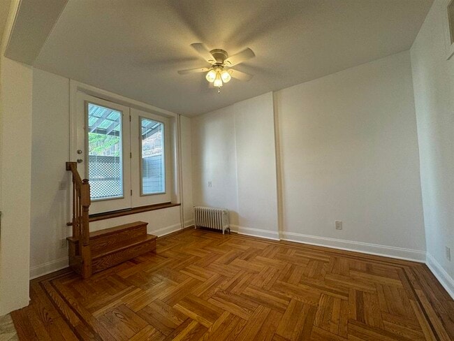 Photo - 445 Monmouth St Unit 2