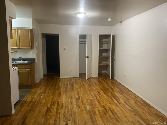 Photo - 133 Dubois Ave Unit A 9